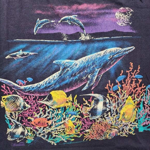 XL Cropped Vtg 90s Hazelwoods Dolphins Sea T-Shirt Made in USA Single Stitch - Picture 5 of 12
